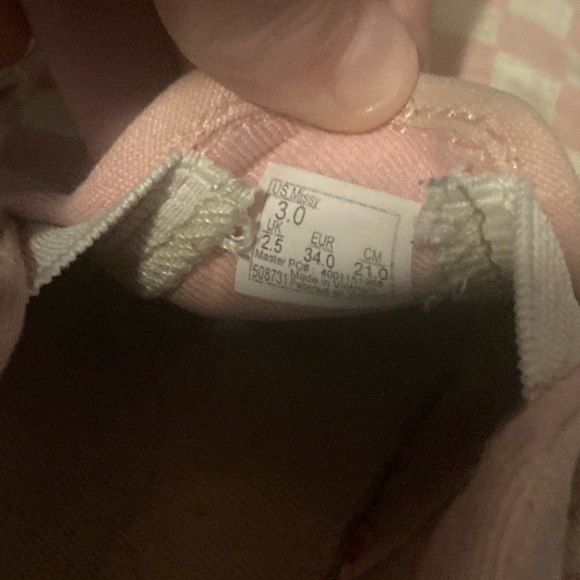 Light pink vans in the size 3 for kids - Picture 4 of 4